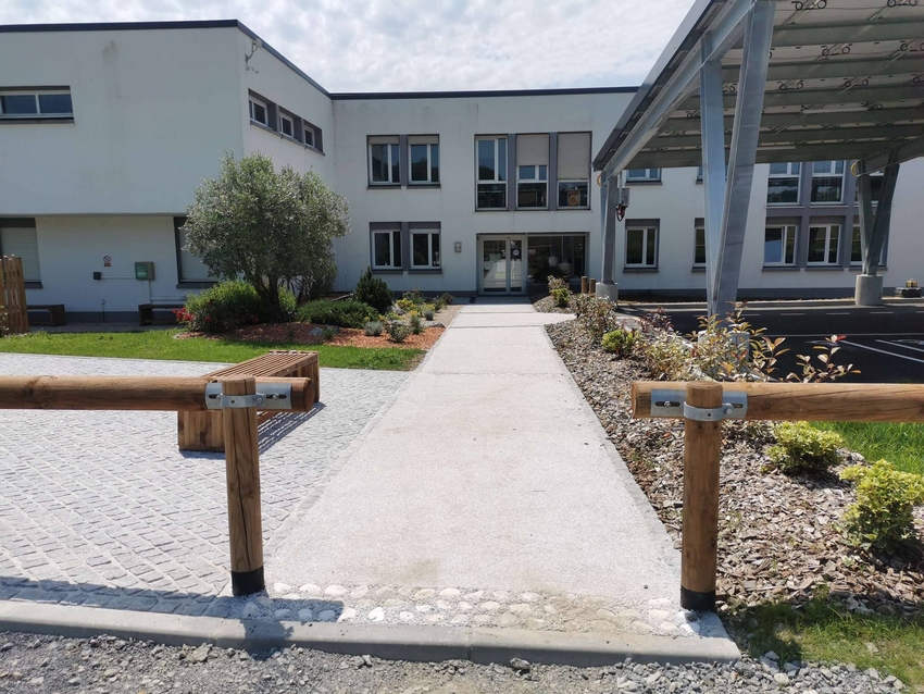 Aménagements paysagers pour une entreprise du Béarn - Castagnous Paysage