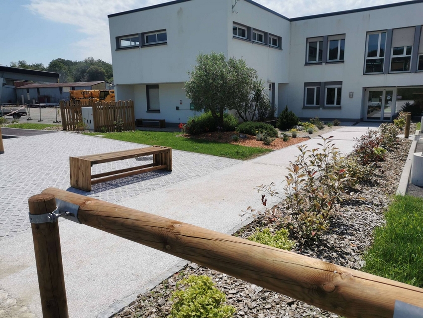 Aménagements paysagers pour une entreprise du Béarn - Castagnous Paysage