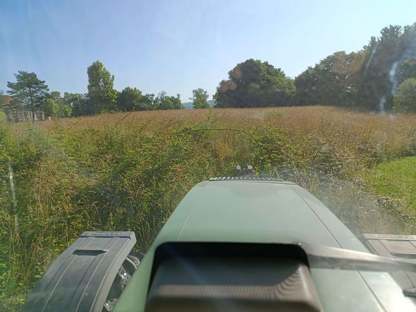 Contrat d'entretien pour le fauchage d'herbes hautes à Lacq et Poudenx - Castagnous Paysage