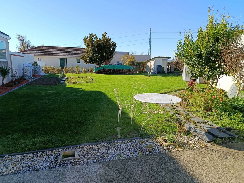 Rénovation paysagère réalisée à Artix - Castagnous Paysage
