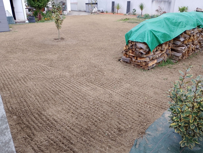 Rénovation paysagère réalisée à Artix - Castagnous Paysage